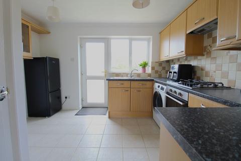 2 bedroom end of terrace house for sale, Oak Close, Sandy