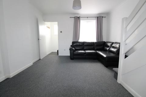 2 bedroom end of terrace house for sale, Oak Close, Sandy
