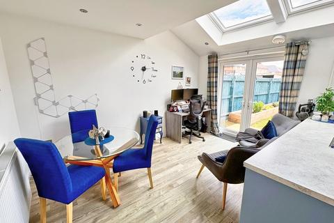 3 bedroom semi-detached house for sale, Spinningfield Close, Manchester M46