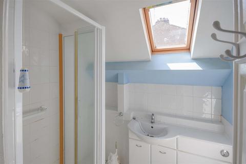 2 bedroom detached house for sale, North Park Drive, Kettering NN16