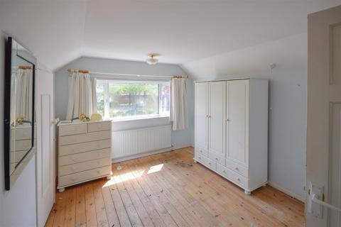 2 bedroom detached house for sale, North Park Drive, Kettering NN16