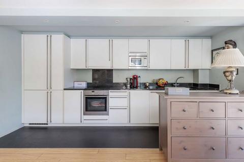 undefined, Great West Road, London W6