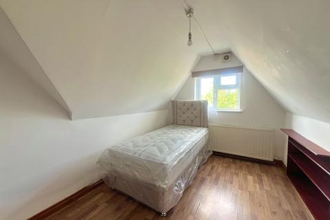 1 bed house for rent in Cargate Avenue, Aldershot GU11