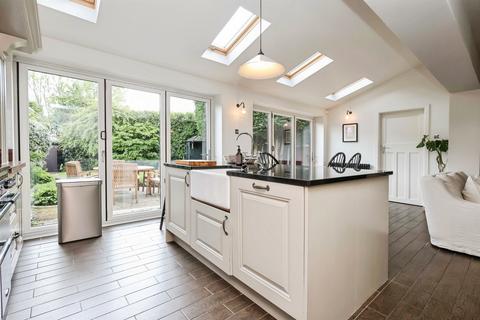 4 bedroom detached house for sale, Haden Park Road, Haden Hill, CRADLEY HEATH