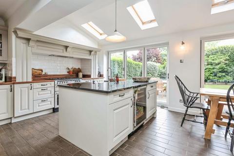 4 bedroom detached house for sale, Haden Park Road, Haden Hill, CRADLEY HEATH