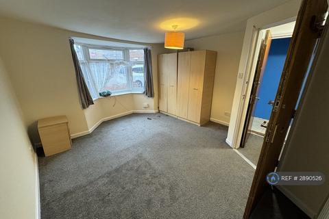 2 bedroom flat to rent, Derby Road, Southampton, SO14