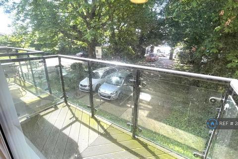 2 bedroom flat to rent, Admirals House, Southsea, PO4