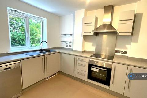 2 bedroom flat to rent, Admirals House, Southsea, PO4
