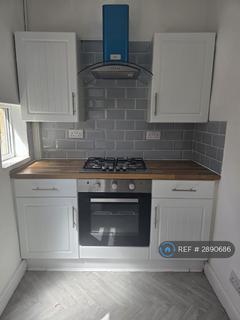 4 bedroom end of terrace house to rent, Frodsham Street, Hull, HU9