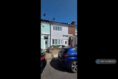 3 bedroom terraced house to rent, Highgate Road, Portsmouth, PO3