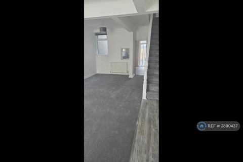 3 bedroom terraced house to rent, Highgate Road, Portsmouth, PO3