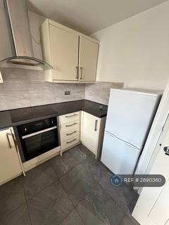 2 bedroom flat to rent, Old Park Mews, Hounslow, TW5