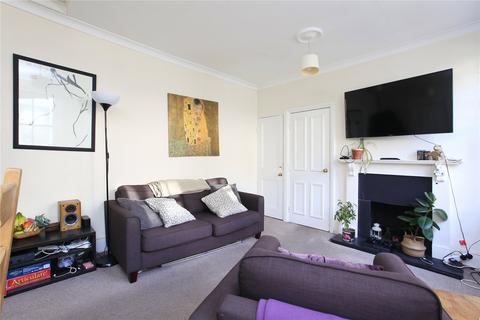 2 bedroom flat to rent, Lynn Road, Clapham South, London, SW12