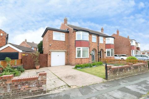 Semi-detached house - Colville Avenue, Anlaby Common