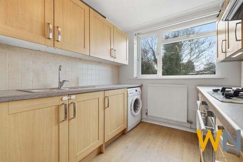 2 bedroom apartment for sale, Haig Court, Chelmsford CM2