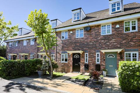 3 bedroom townhouse for sale, Hedgerow Gardens, Wigan WN6