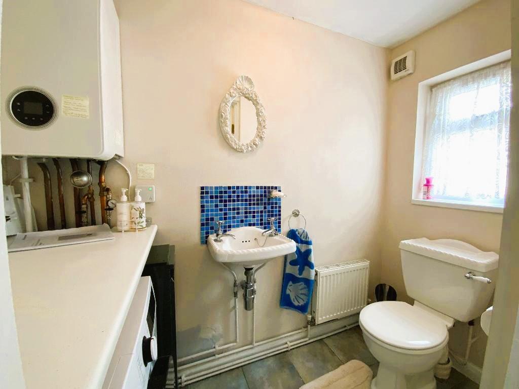 Ground floor wc