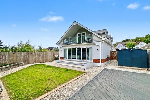 4 bedroom detached house for sale, Guest Avenue, Poole, BH12