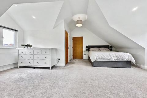 4 bedroom detached house for sale, Guest Avenue, Poole, BH12