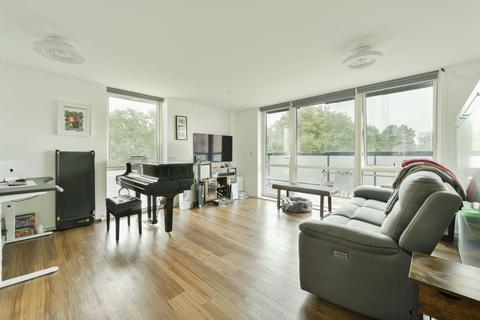 Acton Gardens, Acton, London, W3