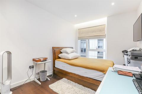 3 bedroom apartment to rent, Malthouse Road, London