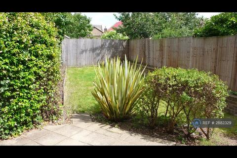 2 bedroom flat to rent, Balham, London, SW12