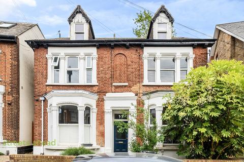 High View Road, London, SE19