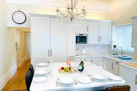 2 bedroom apartment for sale, Southgrove Road, Ventnor