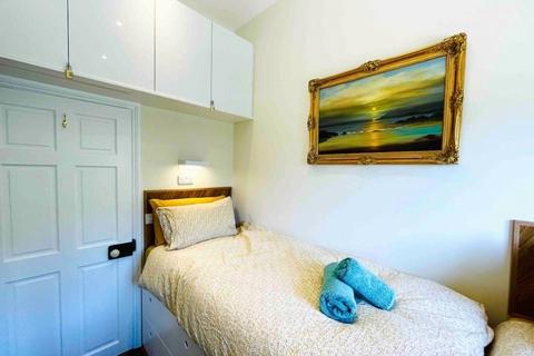2 bedroom apartment for sale, Southgrove Road, Ventnor