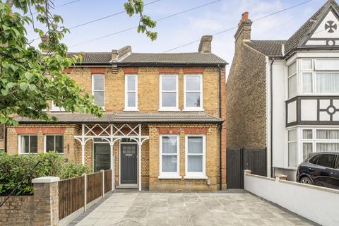 Ravenscroft Road, Beckenham, BR3