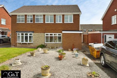 3 bedroom semi-detached house to rent, Catesby Drive, Kingswinford