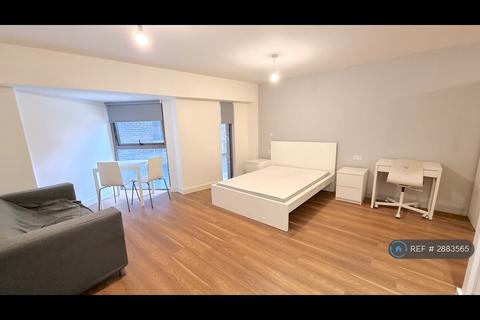 Studio to rent, Nation Way, Liverpool, L1