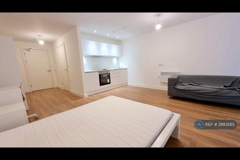 Studio to rent, Nation Way, Liverpool, L1