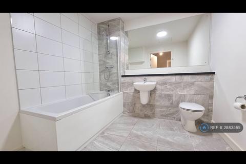 Studio to rent, Nation Way, Liverpool, L1