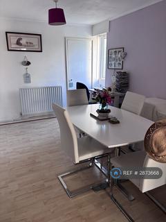 2 bedroom maisonette to rent, Cameron Close, Brentwood, CM14