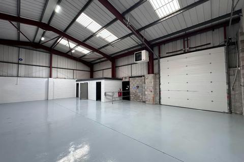 Warehouse to rent, Portway Rd Oldbury B69 2BZ