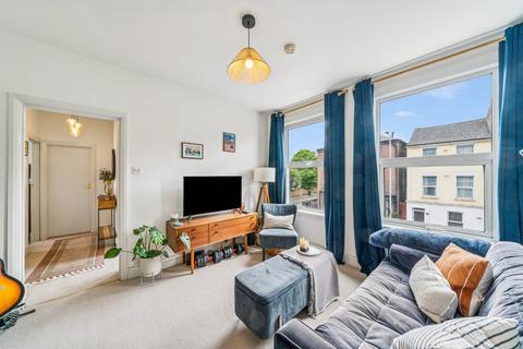 1 bedroom flat for sale, Trinity Road, London SW17