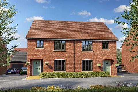 3 bedroom semi-detached house for sale, The Keeford - Plot 60 at Bovingdon Grange Meadows, Bovingdon Grange Meadows, Meadow Drive HP3