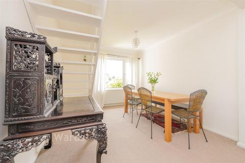 3 bedroom chalet for sale, Northumberland Road, Meopham DA13