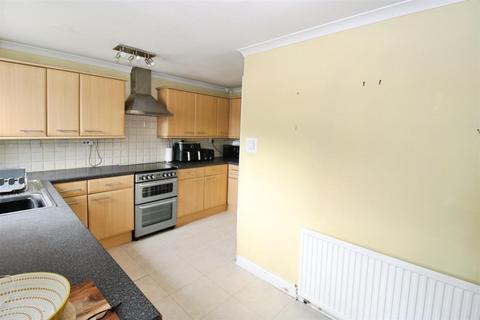 3 bedroom semi-detached house for sale, Langsett Road, Hull