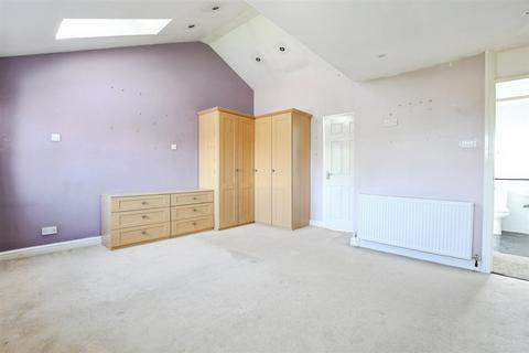 3 bedroom semi-detached house for sale, Langsett Road, Hull