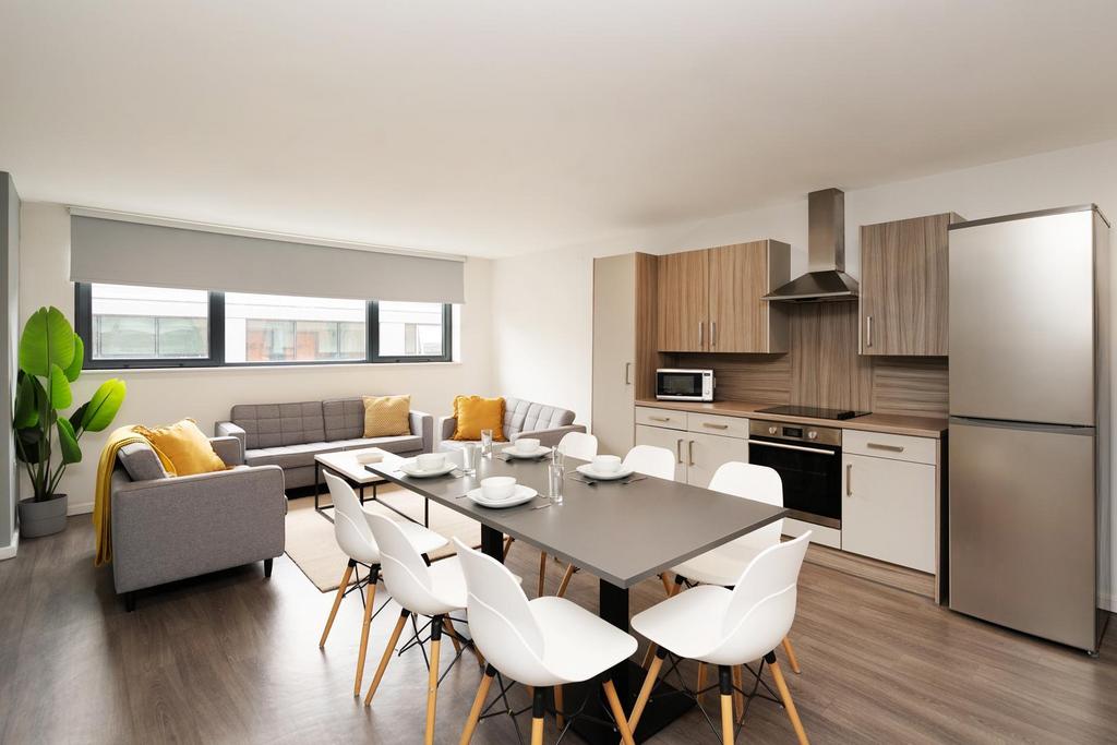 Apartment in Sheffield, City Centre, South Yorkshire - More