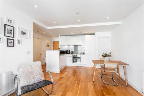 1 bedroom flat for sale, Titanium Point, Bethnal Green, E2