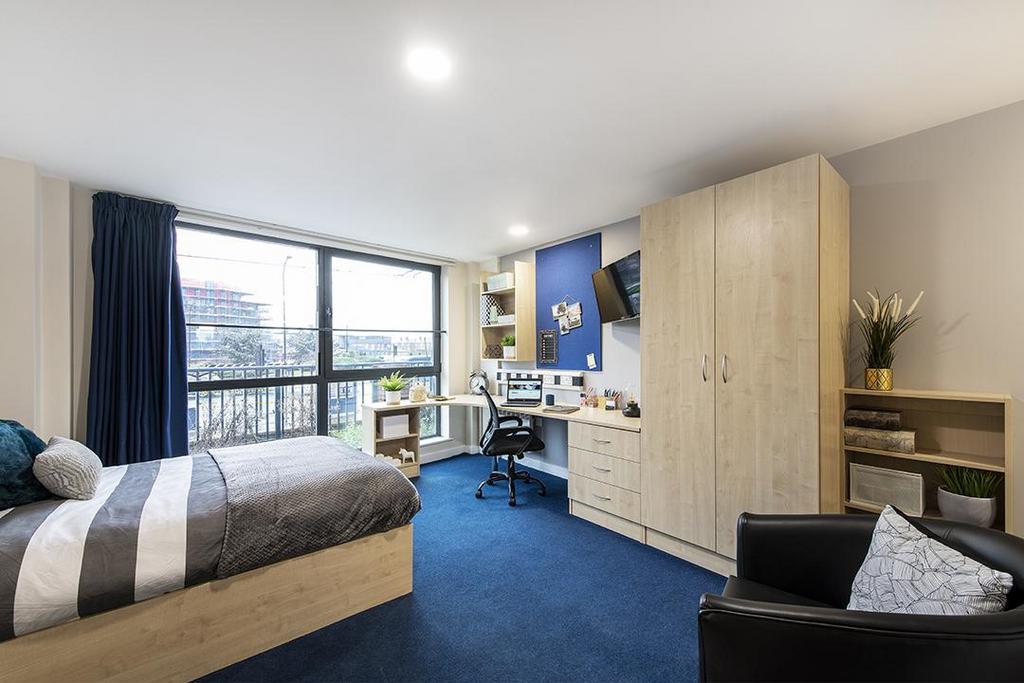 Apartment in Sheffield, Neepsend, South Yorkshire - View 3