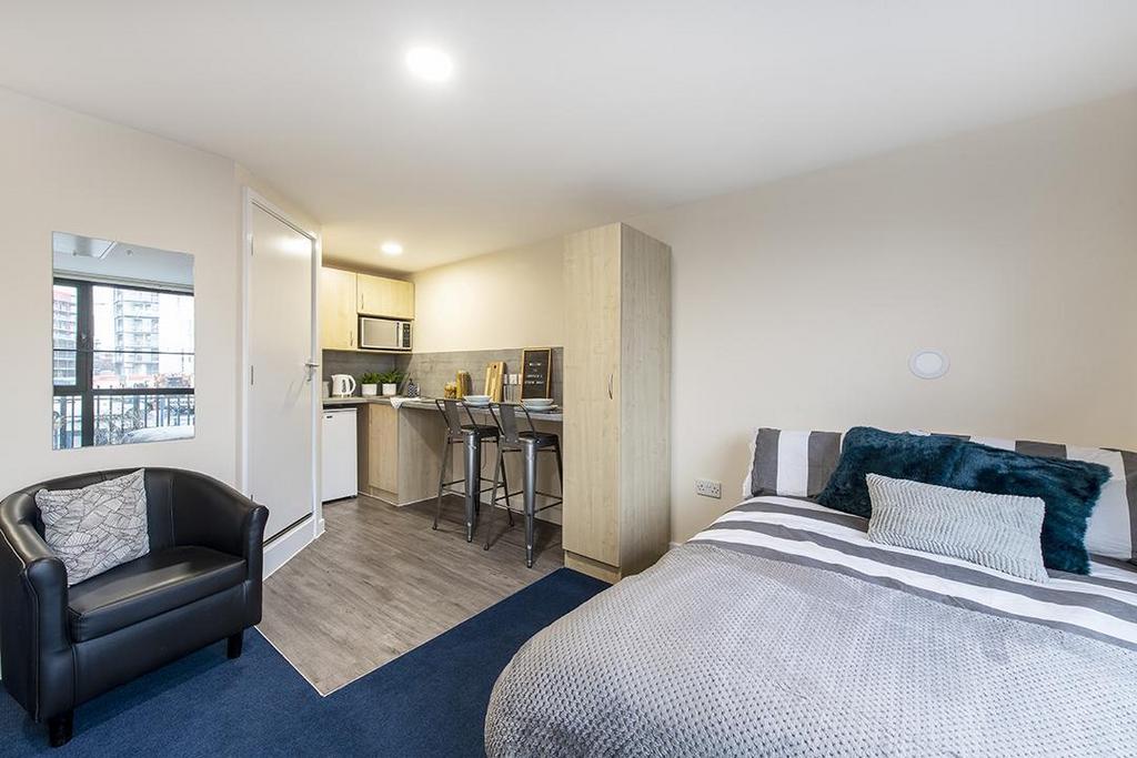 Apartment in Sheffield, Neepsend, South Yorkshire - View 4