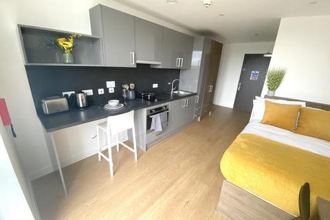 Studio to rent, The Oaks, Warwick CV4