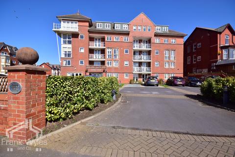 1 bedroom flat for sale, Flat 12, Lystra Court 103-107, South Promenade, Lytham St. Annes, Lancashire