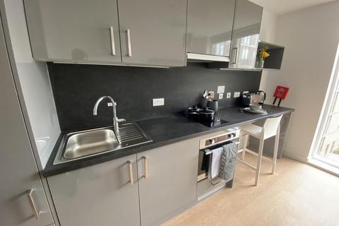 Studio to rent, The Oaks, Warwick CV4