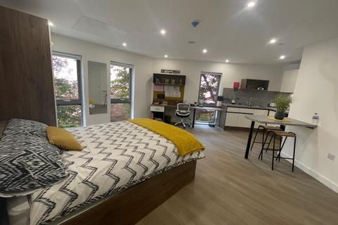 Studio to rent, The Oaks, Warwick CV4