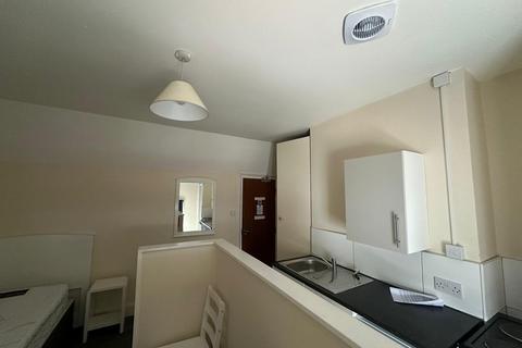 Studio to rent, Carholme Road, Lincoln, LN1